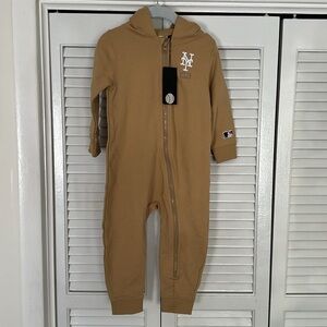 KITH baby MLB Mets tan zip onesie